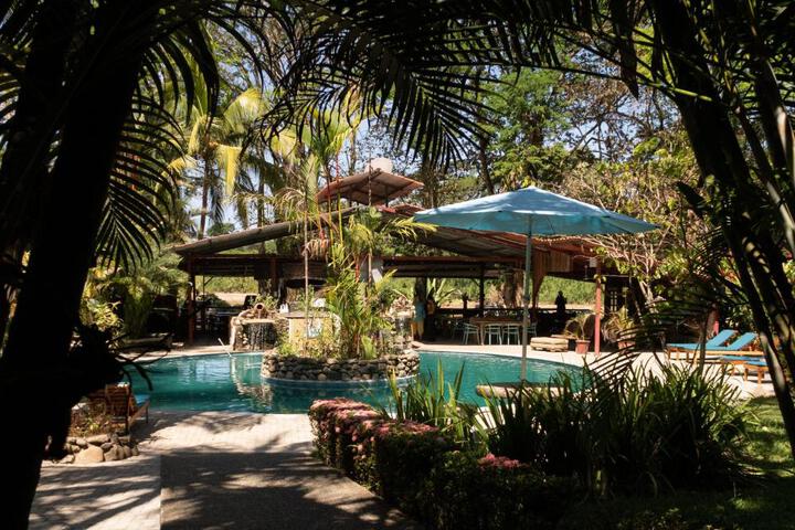Rio Lindo Hotel