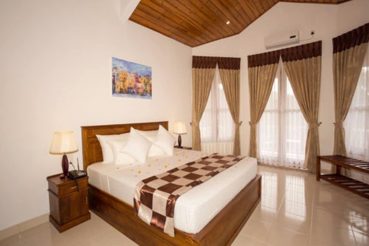 Room 8 of 45