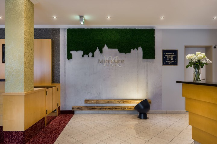 Guest Lobby