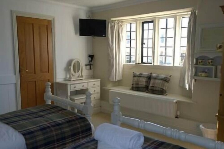 Room 9 of 22