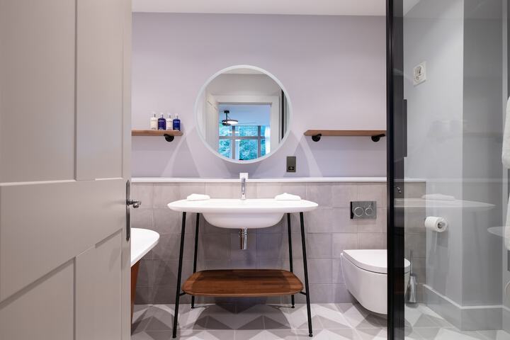 Clean Restrooms