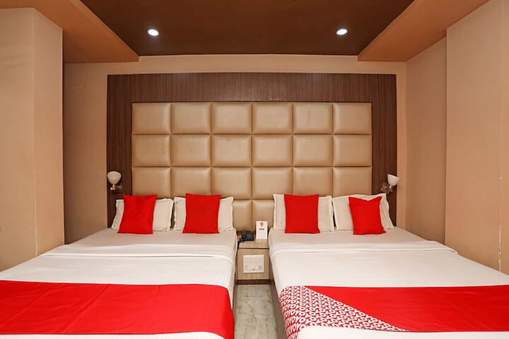 Room 8 of 20