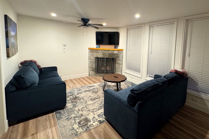 Room 30 of 104
