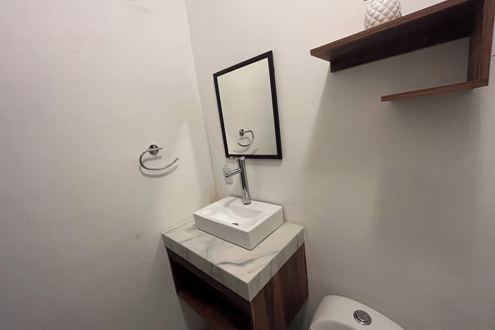 Room 89 of 108