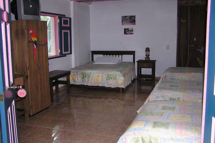 Room 28 of 32