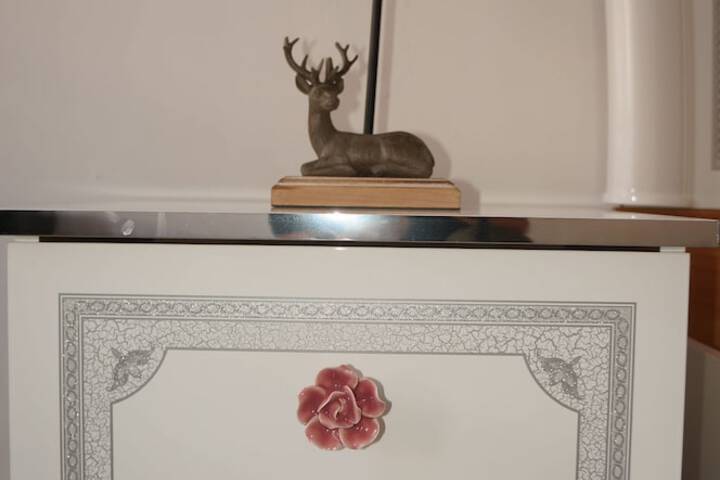 Room 25 of 59