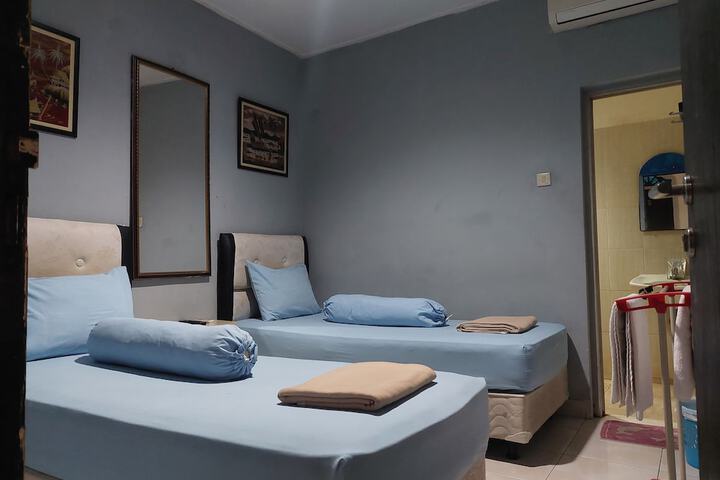 Room 10 of 41
