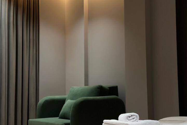 Room 21 of 48