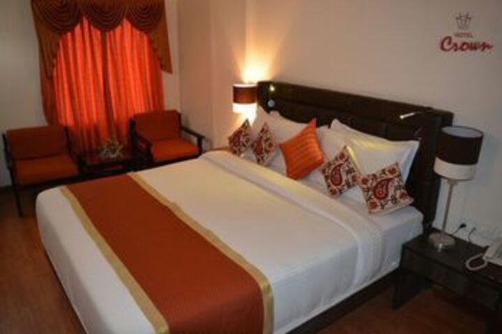 Room 3 of 7