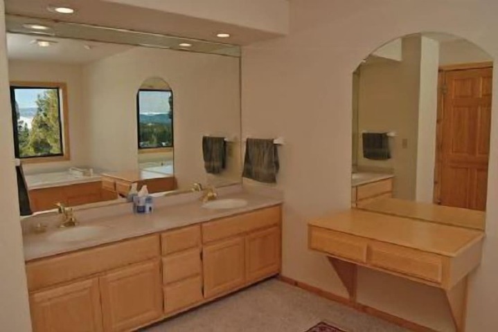 Room 18 of 20