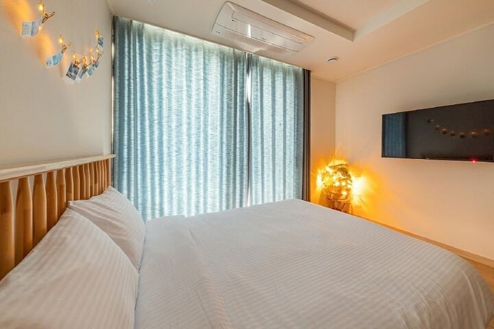 Room 72 of 640