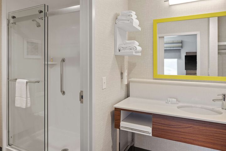 Bathroom shower