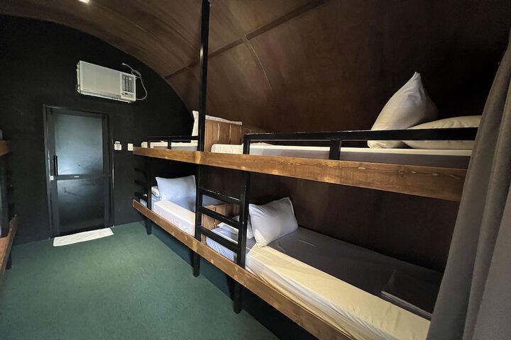 Room 34 of 89