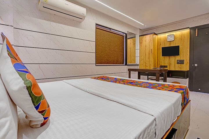 Room 26 of 34