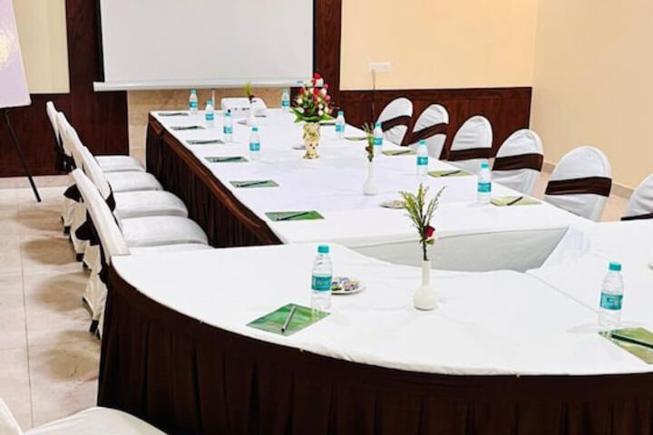 Ballroom/Hall 33 of 46