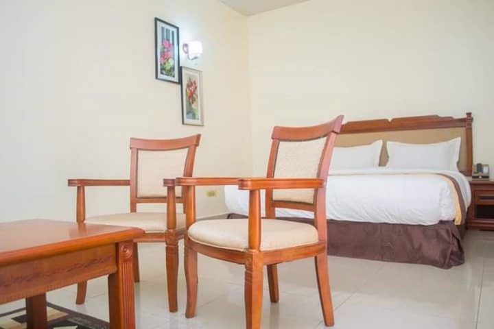 Room 2 of 9