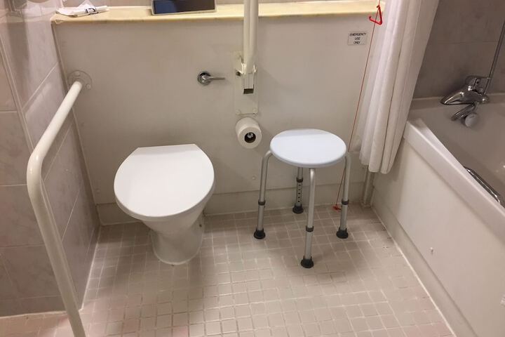 Room 9 of 19