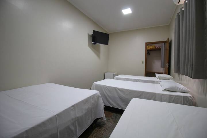 Room 36 of 183