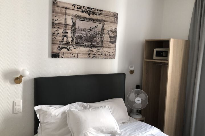 Room 18 of 46