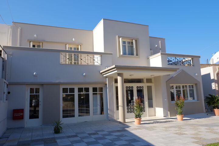 Hotel 7 of 131