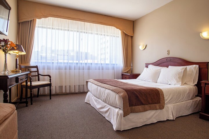 Room 12 of 48
