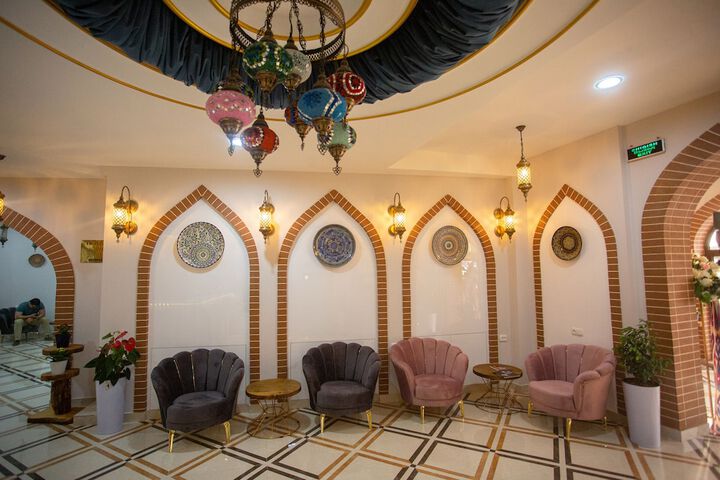 Lounge 65 of 69