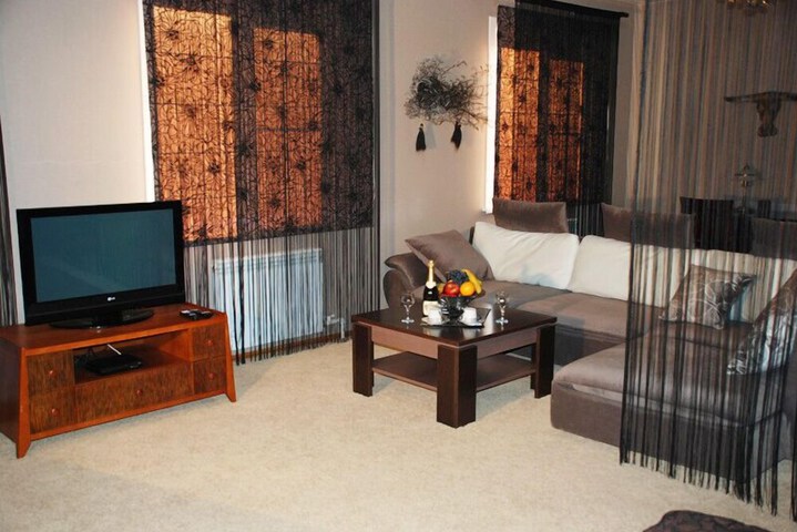 Room 13 of 29