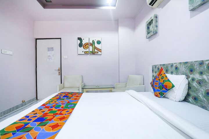 Room 14 of 36