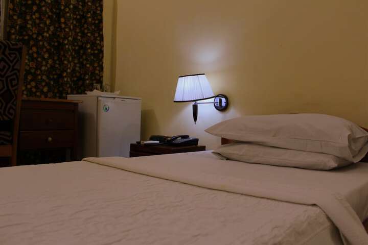 Room 5 of 70