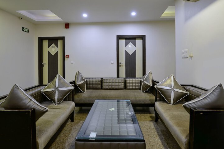 Hotel Interior 2 of 31