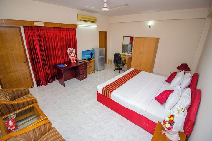 Room 10 of 43