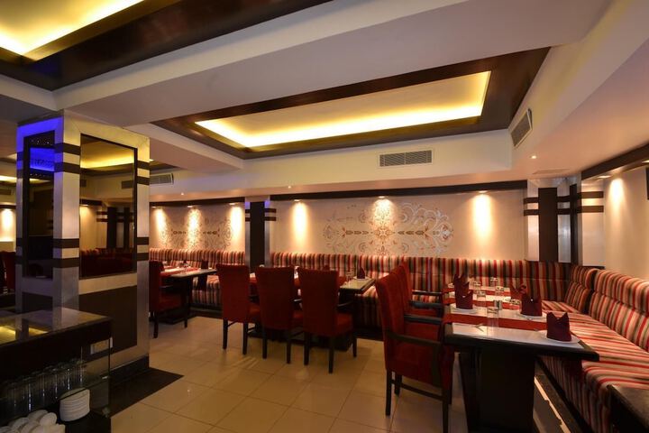 Dining Photos