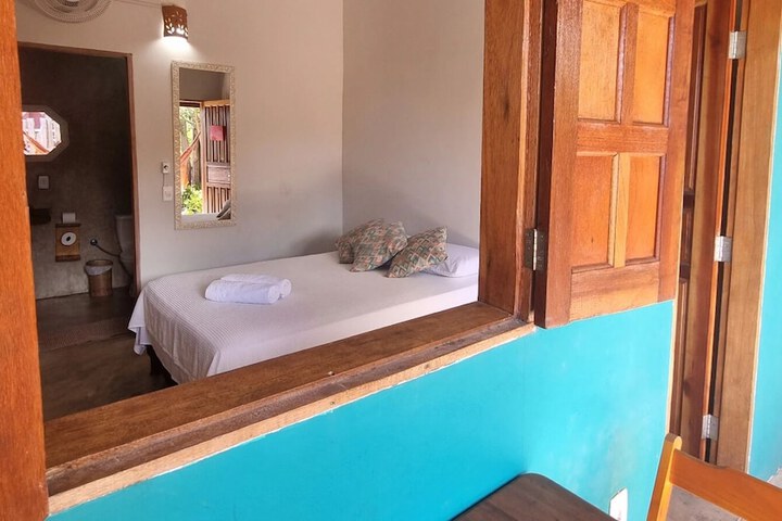 Room 26 of 40