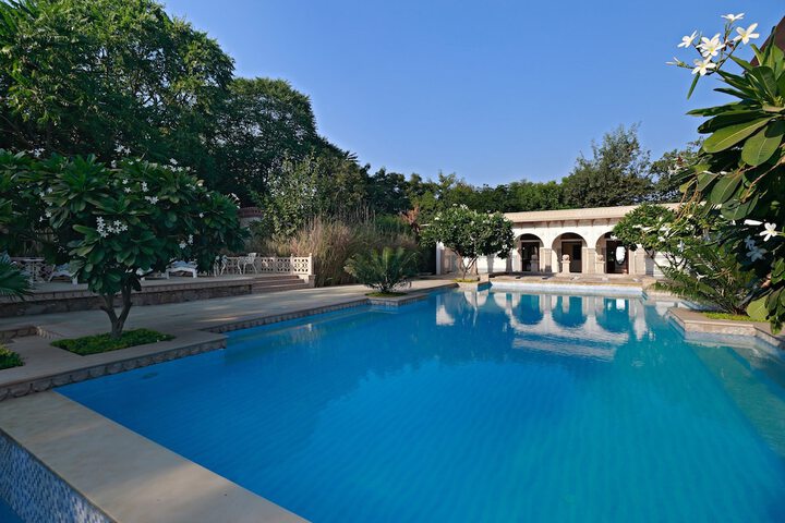 Pool 78 of 112
