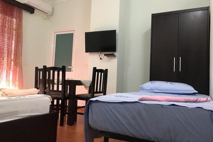 Room 16 of 43
