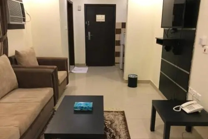 Room 4 of 20