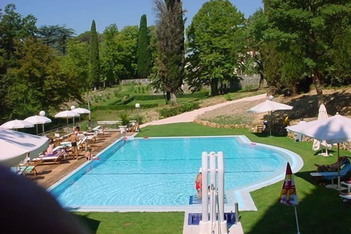 Pool Hotel