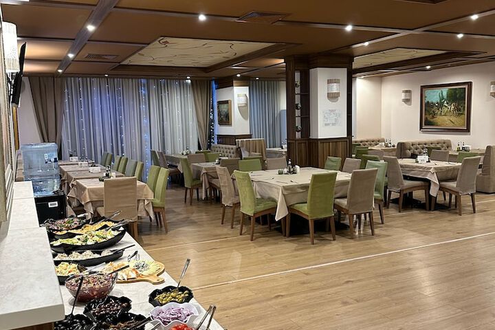 Dining 79 of 114
