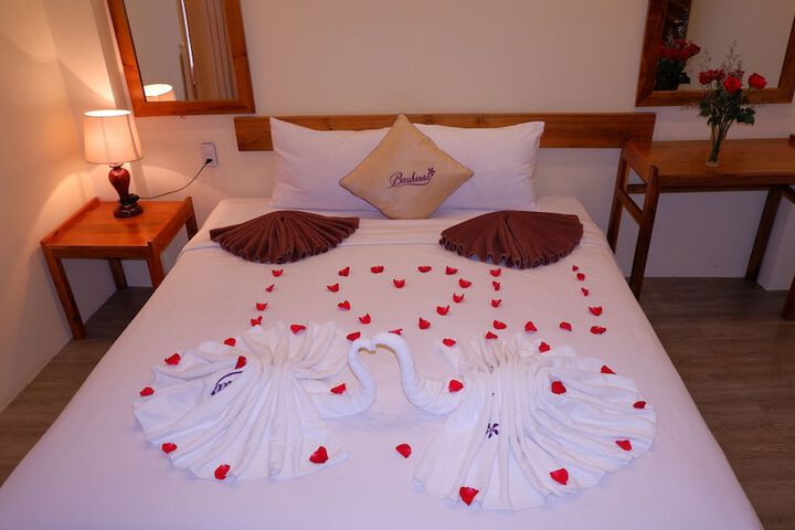 Room 15 of 97