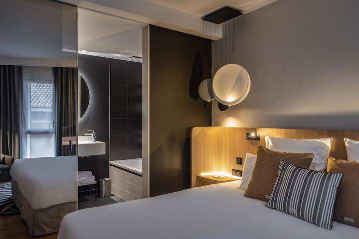 Room 22 of 51