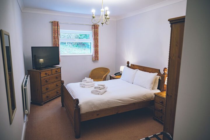 Room 19 of 93