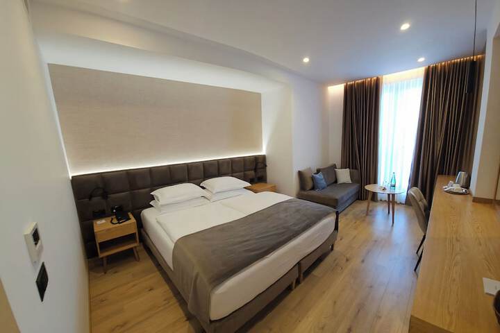 Room 9 of 56
