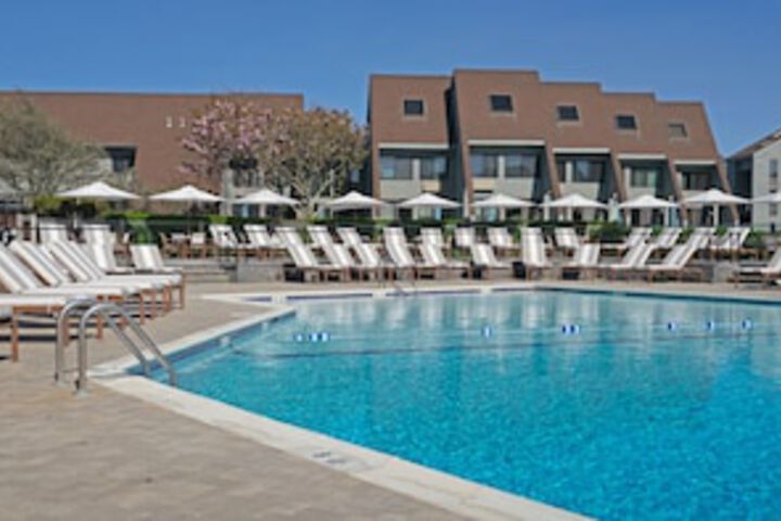 Pool 889 of 984