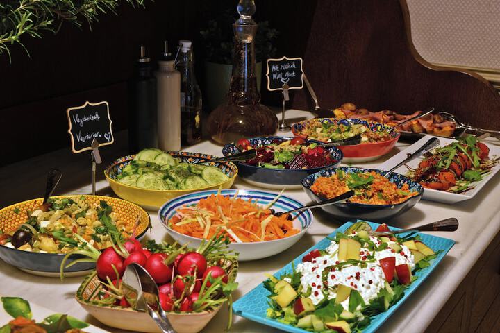 Dining 42 of 71