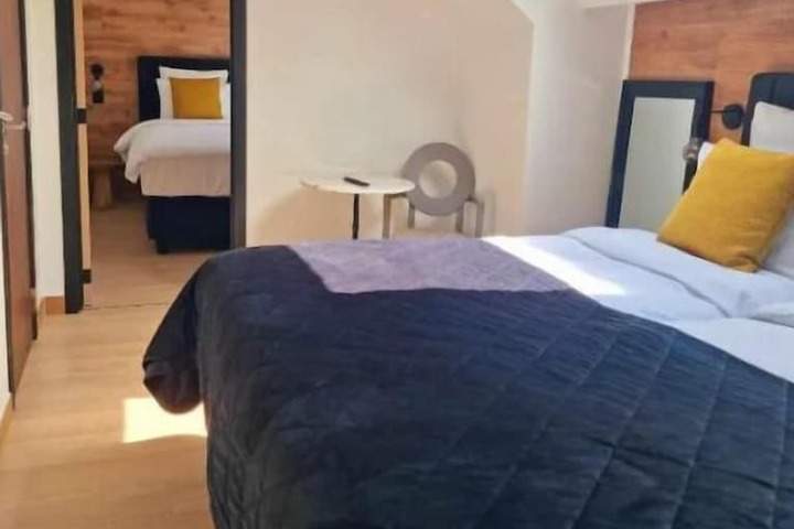Room 4 of 21