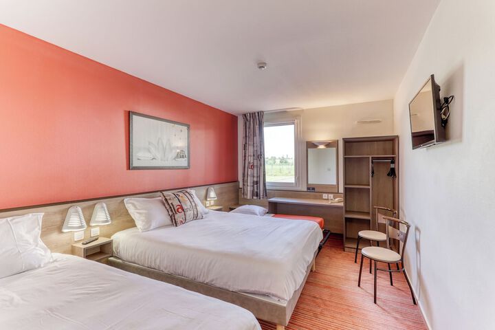 Room 8 of 20