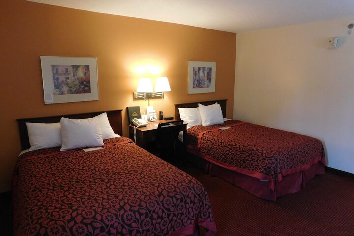 2 Double Beds Accessible (1 of 17)