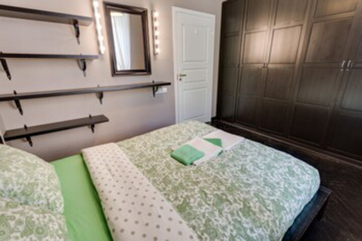Room 18 of 19