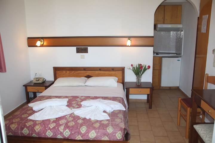 Room 12 of 50