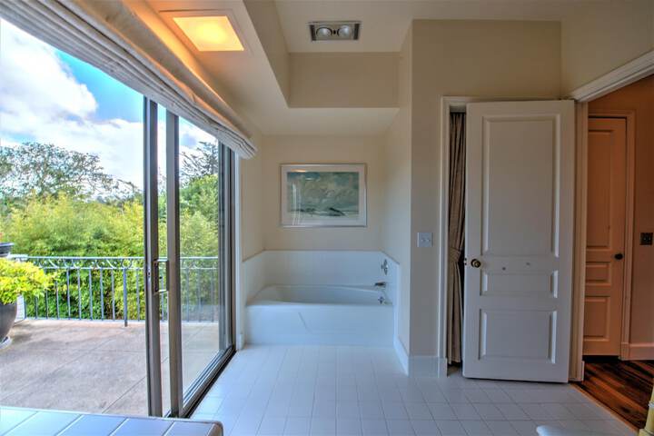 Room 12 of 39